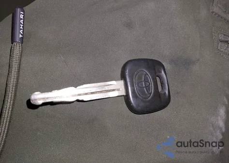 2004 Toyota Corolla S z USA, uszkodzony, nr VIN 2T1BR32E64C309542